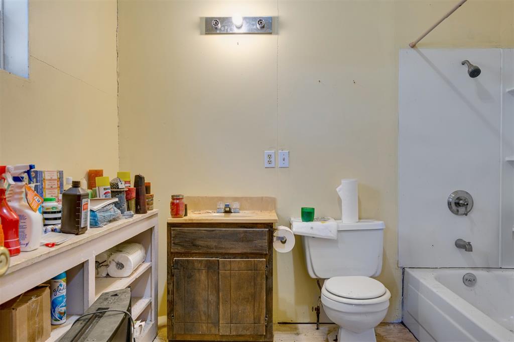 1900 County Road 33900 - Photo 19