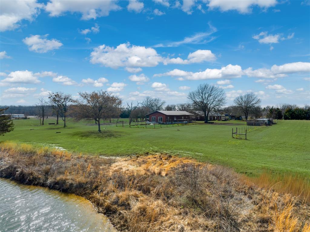 1900 County Road 33900 - Photo 34