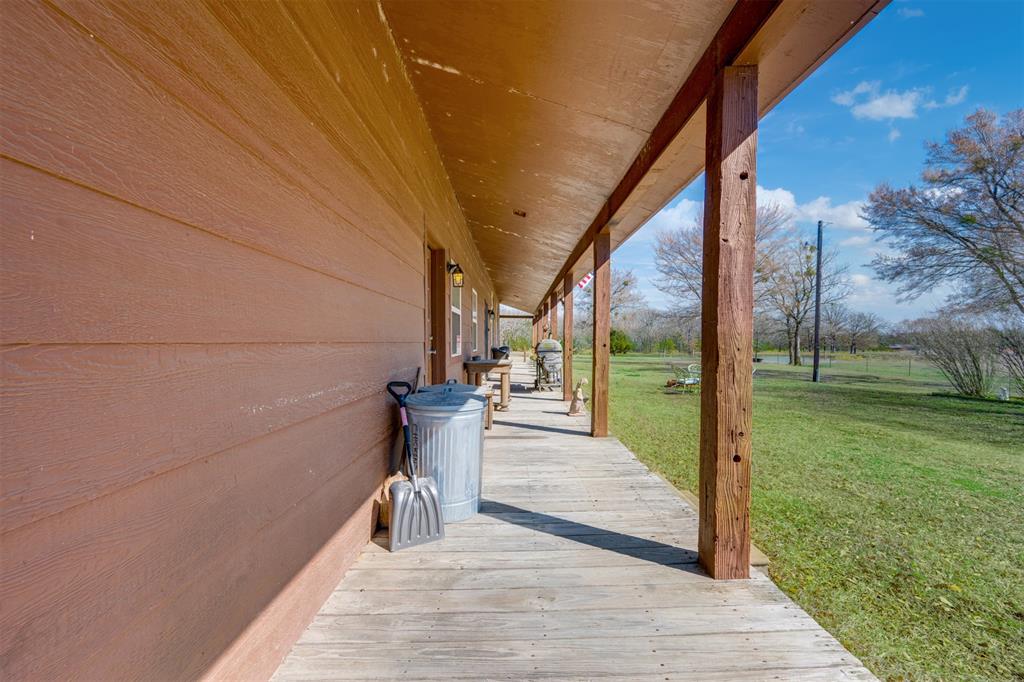 1900 County Road 33900 - Photo 8