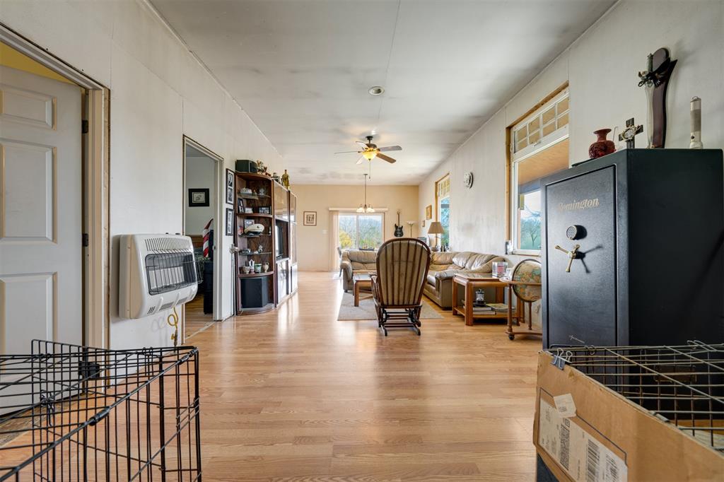 1900 County Road 33900 - Photo 9