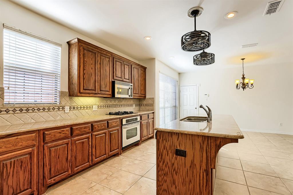 7013 Salem Court - Photo 9