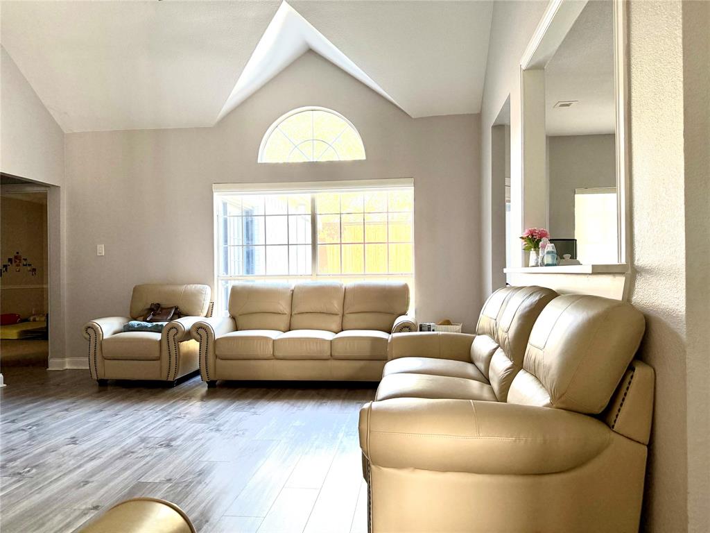 1157 Tanner Drive - Photo 4