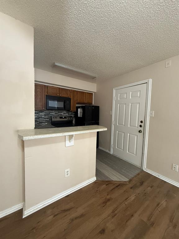 9809 Walnut Street - Photo 9