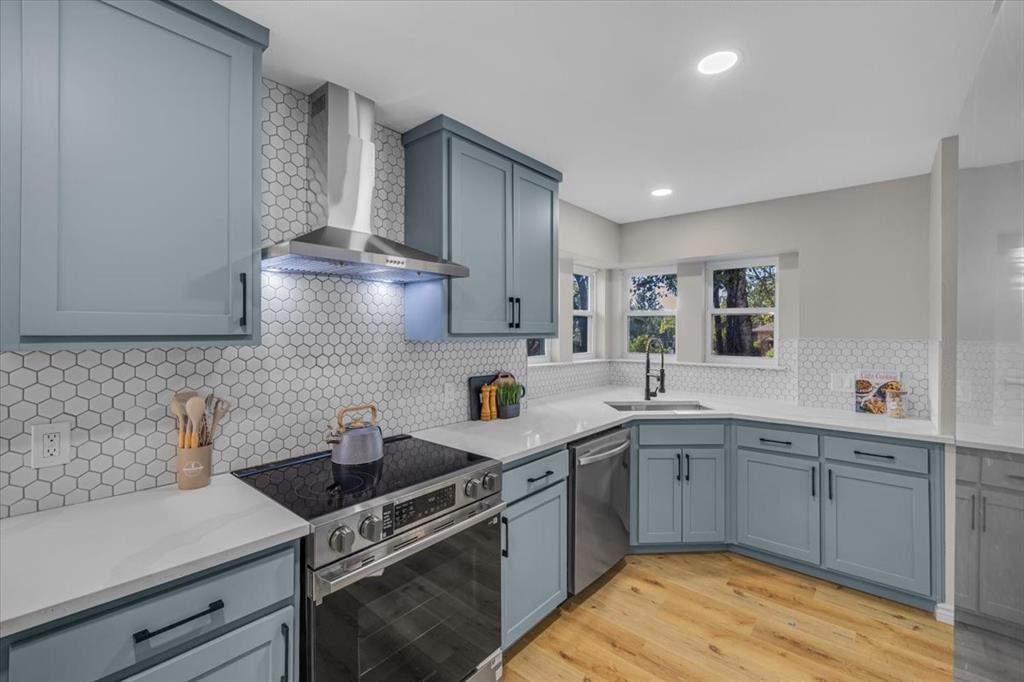 3620 Dahlia Drive - Photo 7