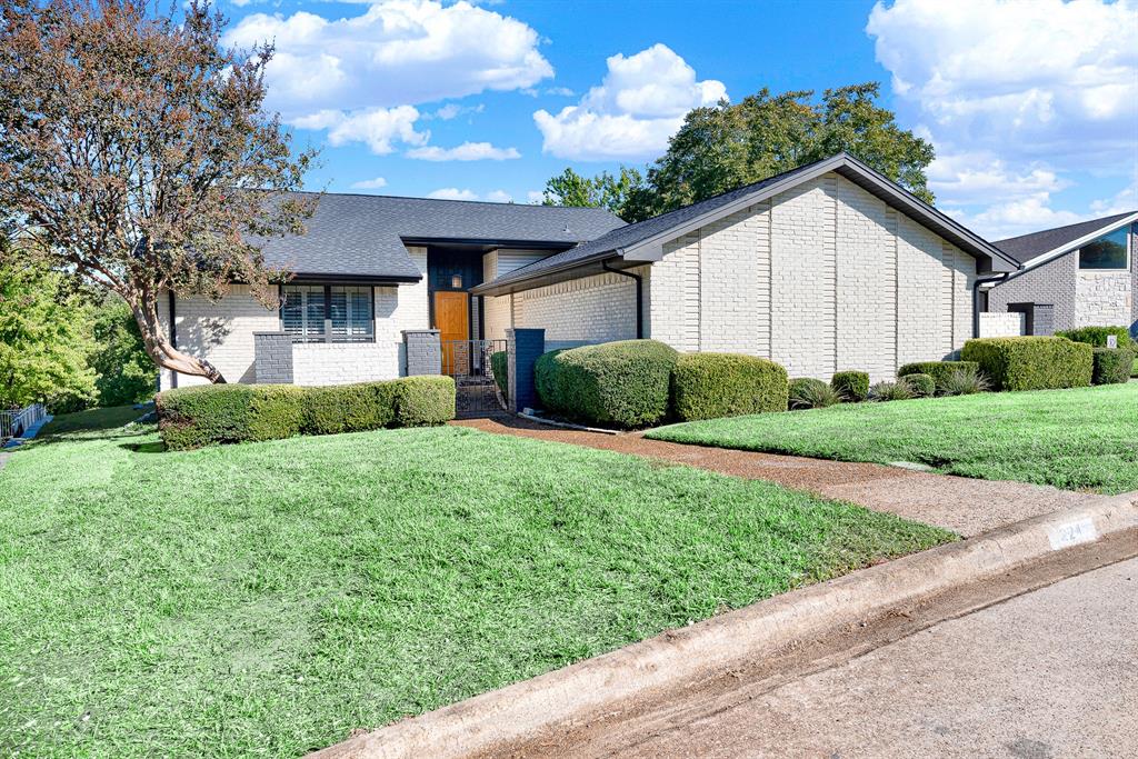 224 Sovereign Court - Photo 23