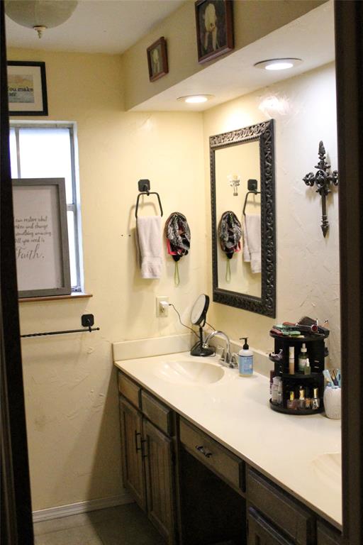 5301 Aurora Court - Photo 10