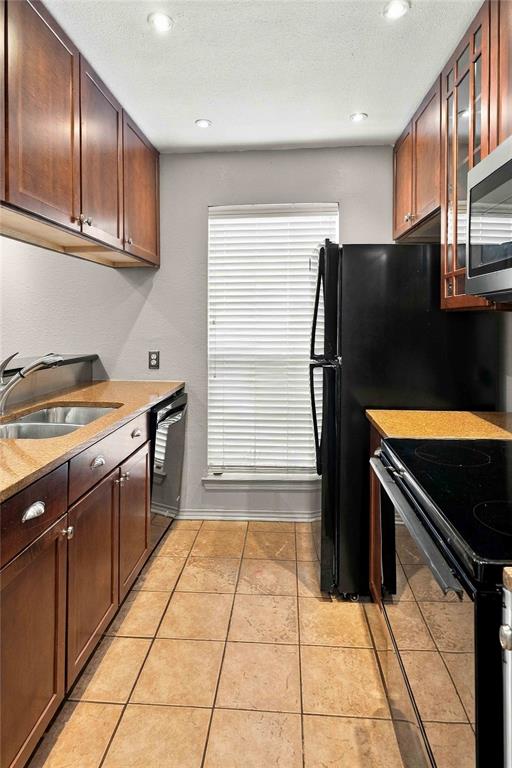 18240 Midway Road - Photo 10