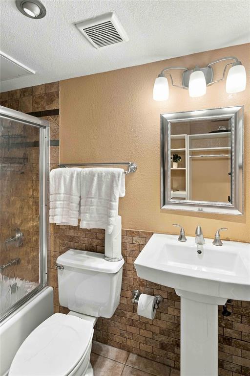 18240 Midway Road - Photo 17