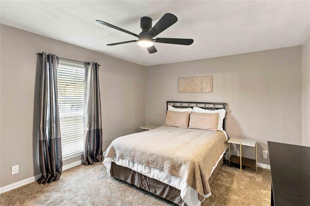 18240 Midway Road - Photo 19