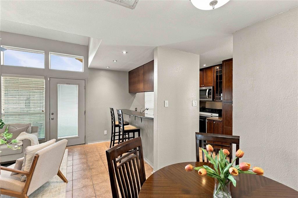 18240 Midway Road - Photo 9