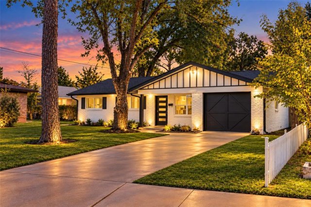 1504 Mosley Drive
