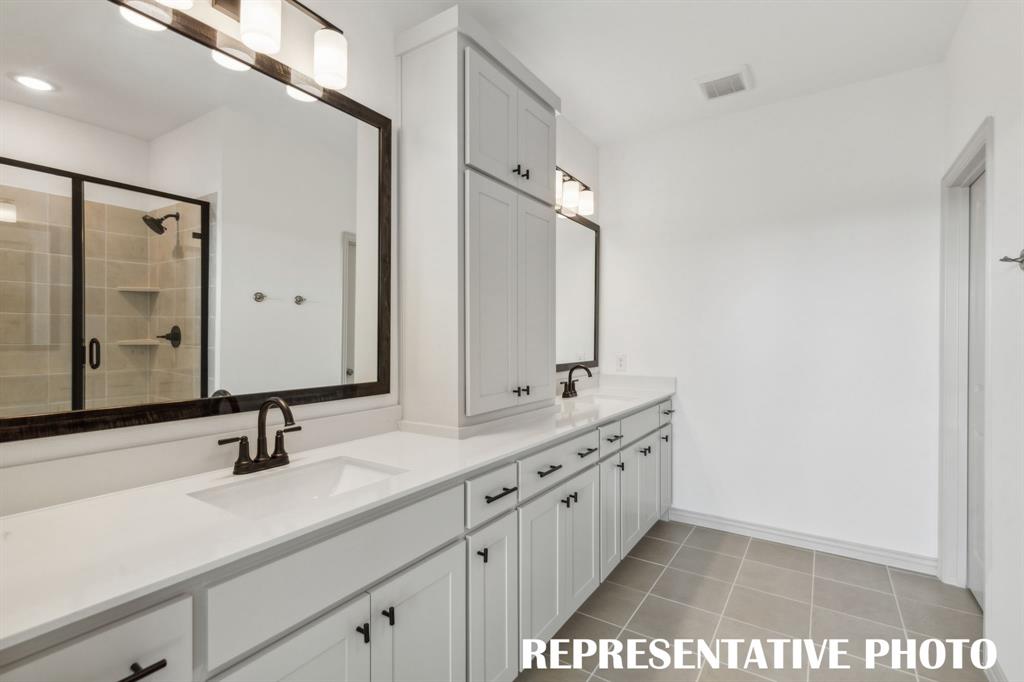 1035 Splitrock Drive - Photo 11