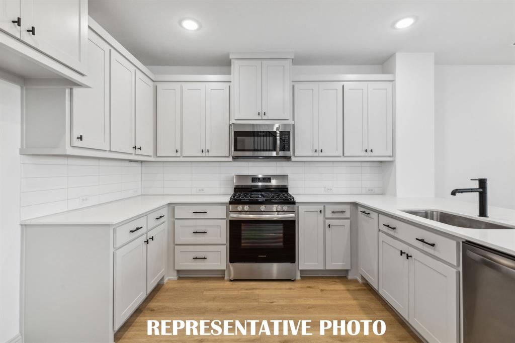 1035 Splitrock Drive - Photo 7