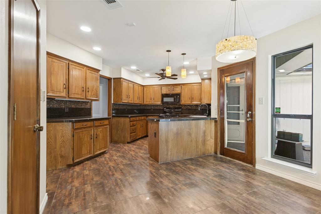 2306 Blackberry Drive - Photo 8