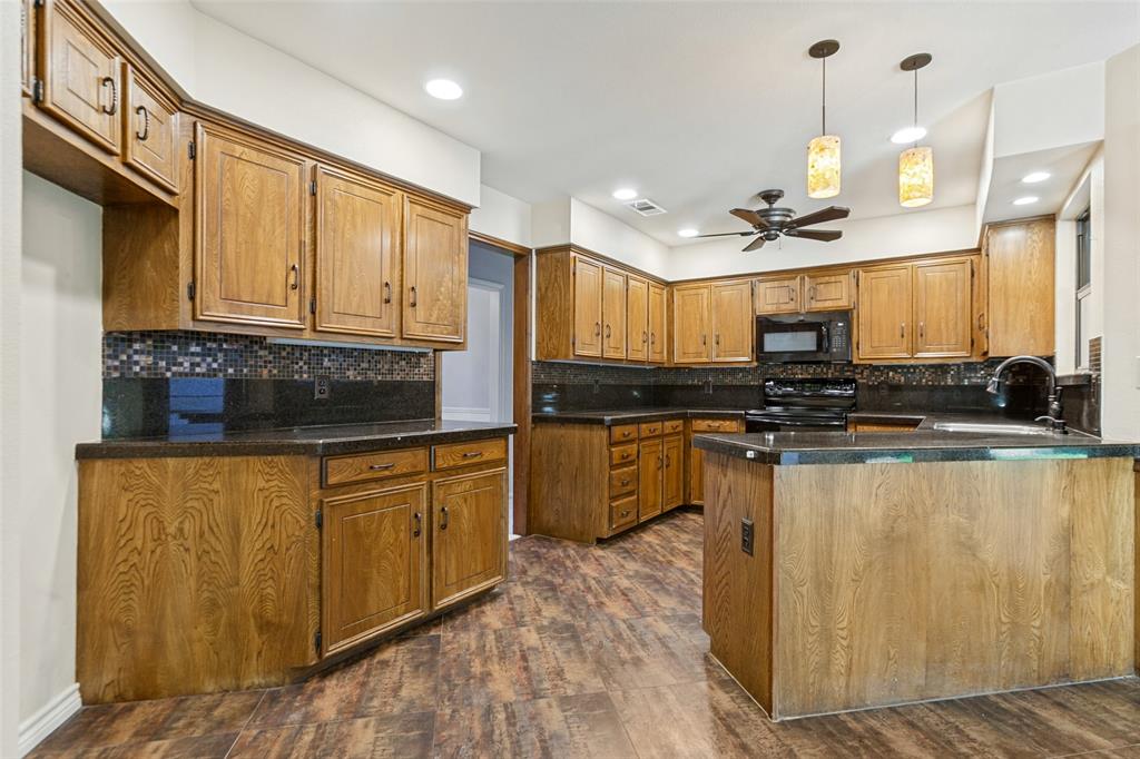 2306 Blackberry Drive - Photo 9