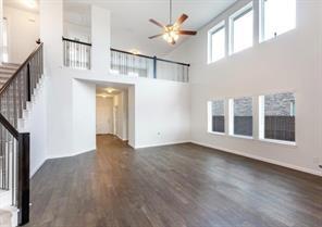 2052 Crosby Drive - Photo 4