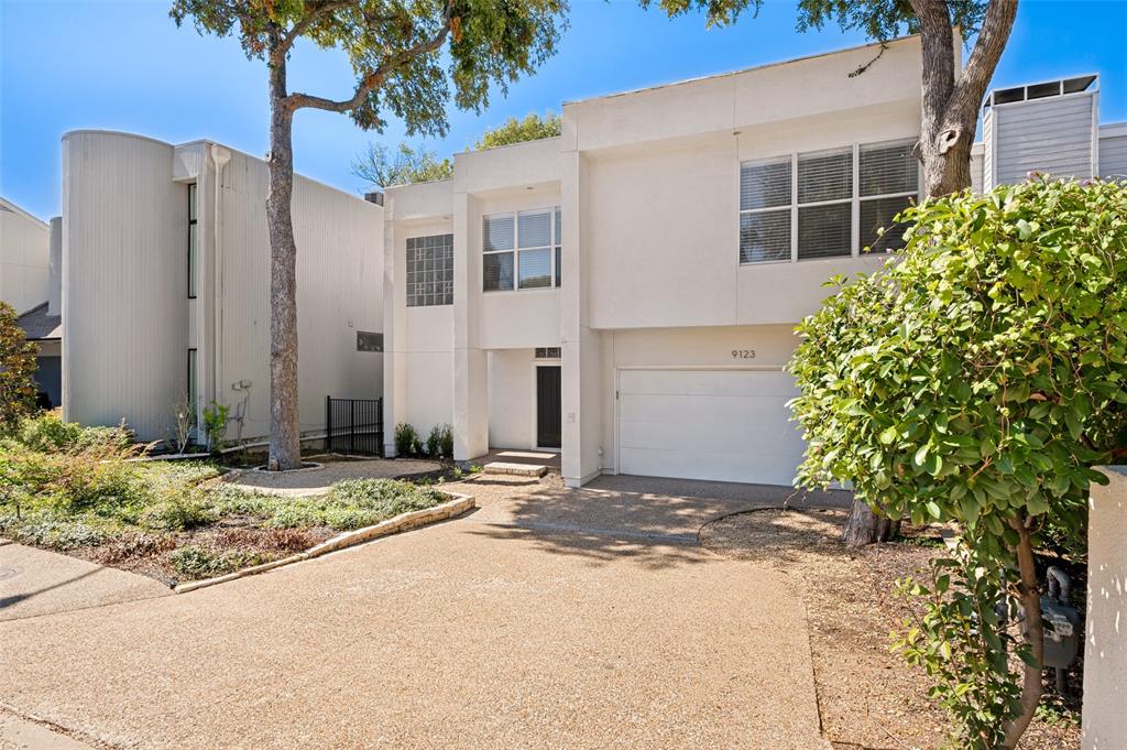 9123 Chapel Valley Road - Photo 2