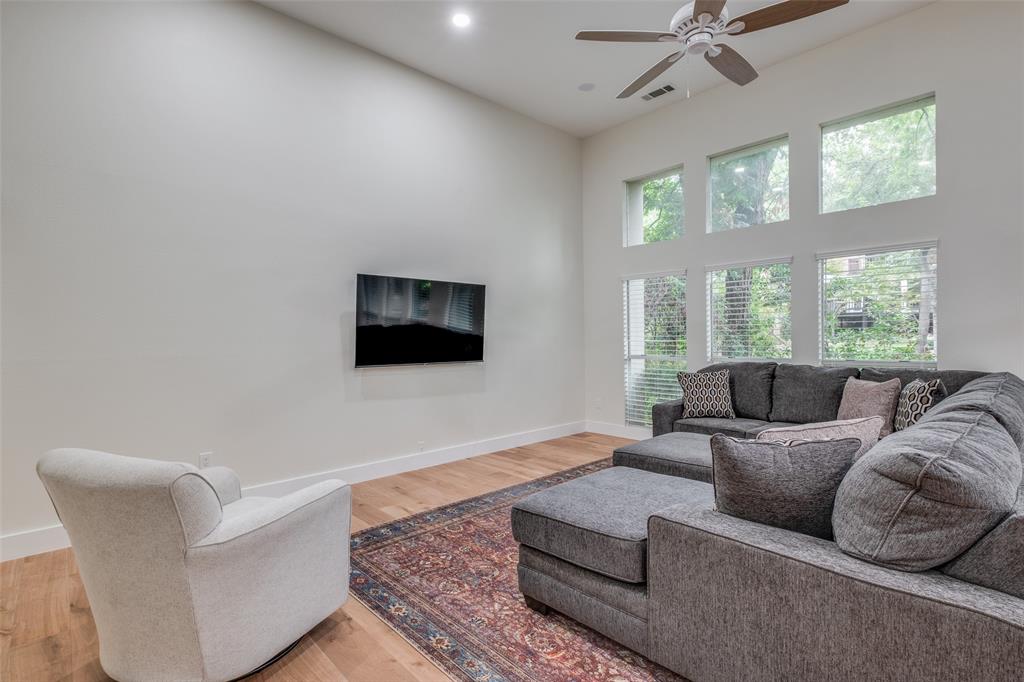 9123 Chapel Valley Road - Photo 9