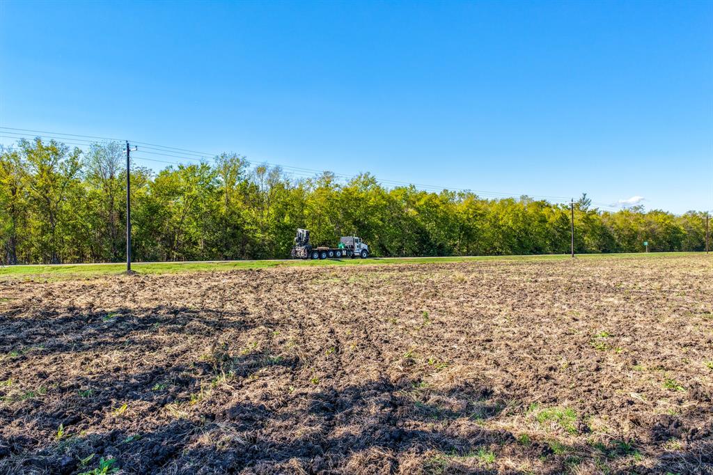 000 FM 1498 - Photo 15
