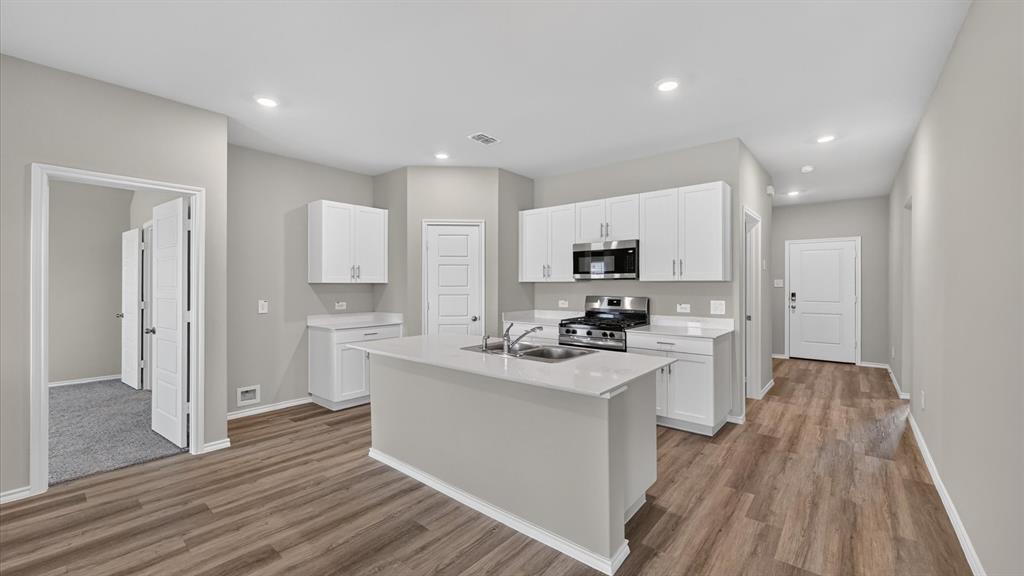 353 AMELIA Avenue - Photo 3
