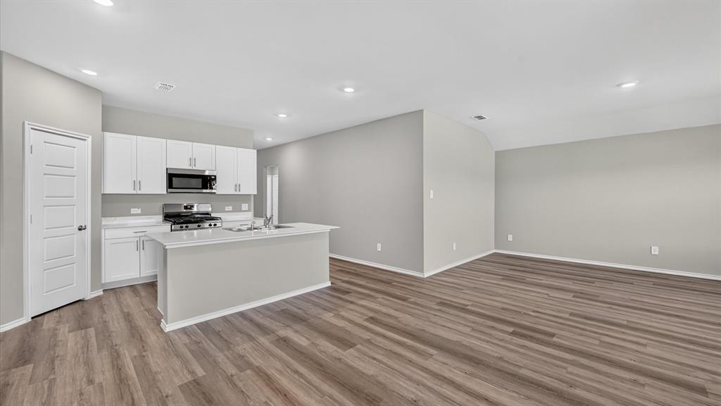 353 AMELIA Avenue - Photo 8
