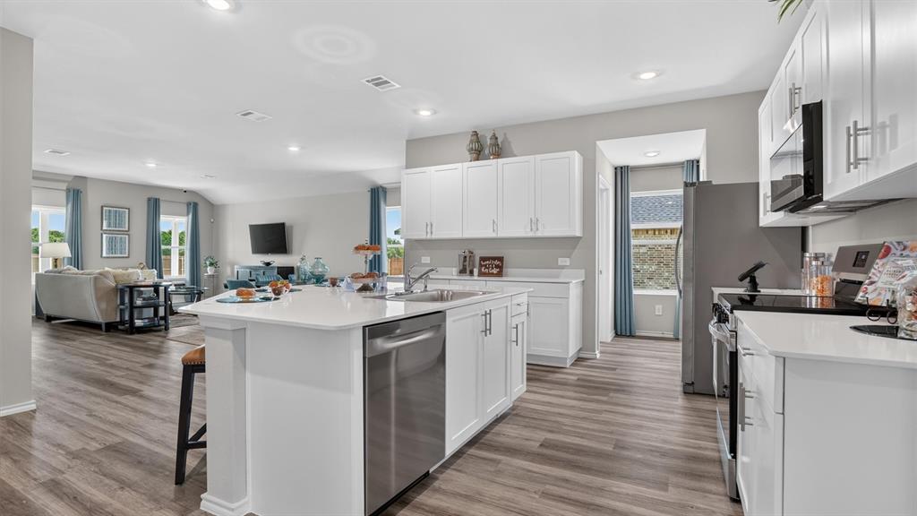 824 ARCHER Street - Photo 4