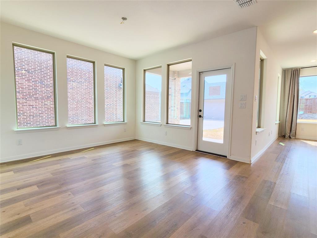 1849 Lakemont Drive - Photo 4