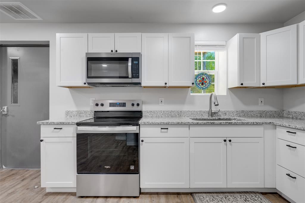 22080 County Road 4117 - Photo 13