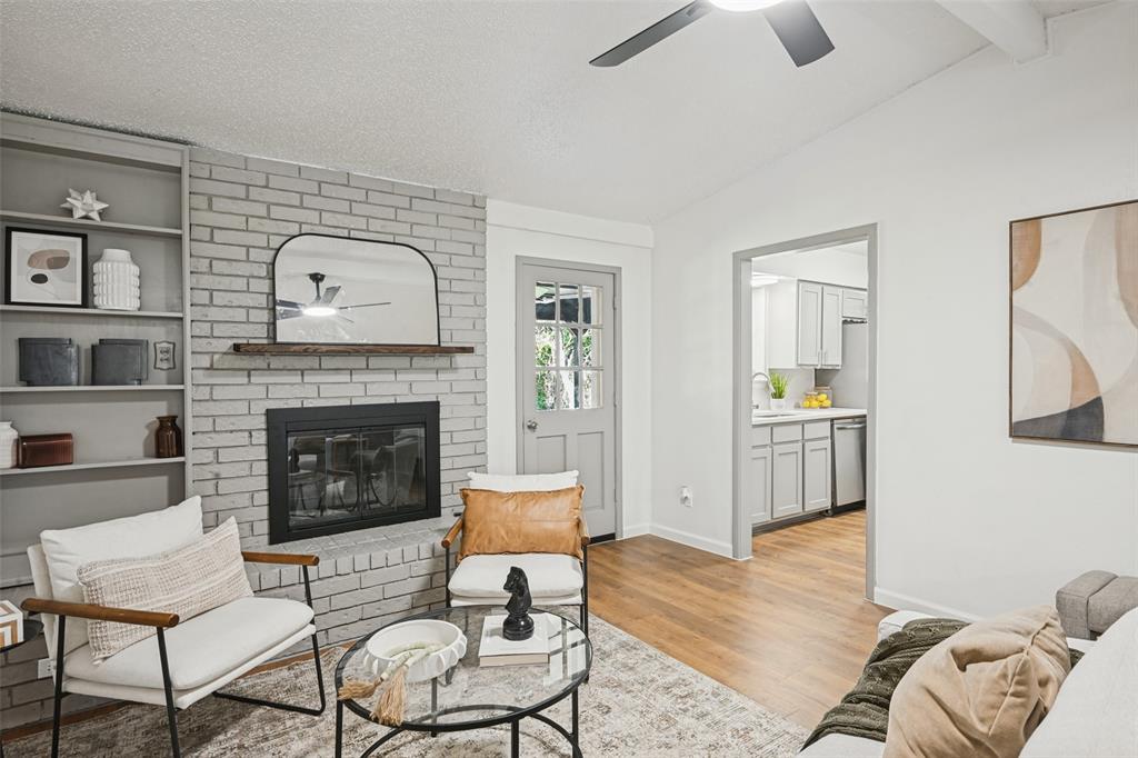 1110 Johnson Street - Photo 6