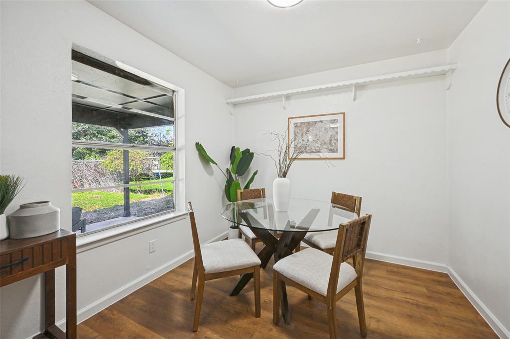 1110 Johnson Street - Photo 9