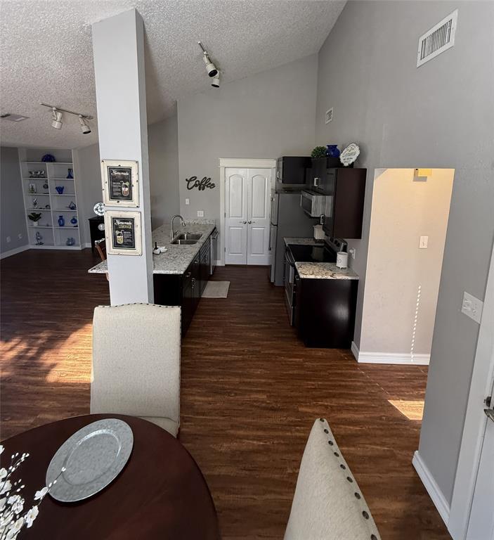 1803 W Jamestown Drive - Photo 10