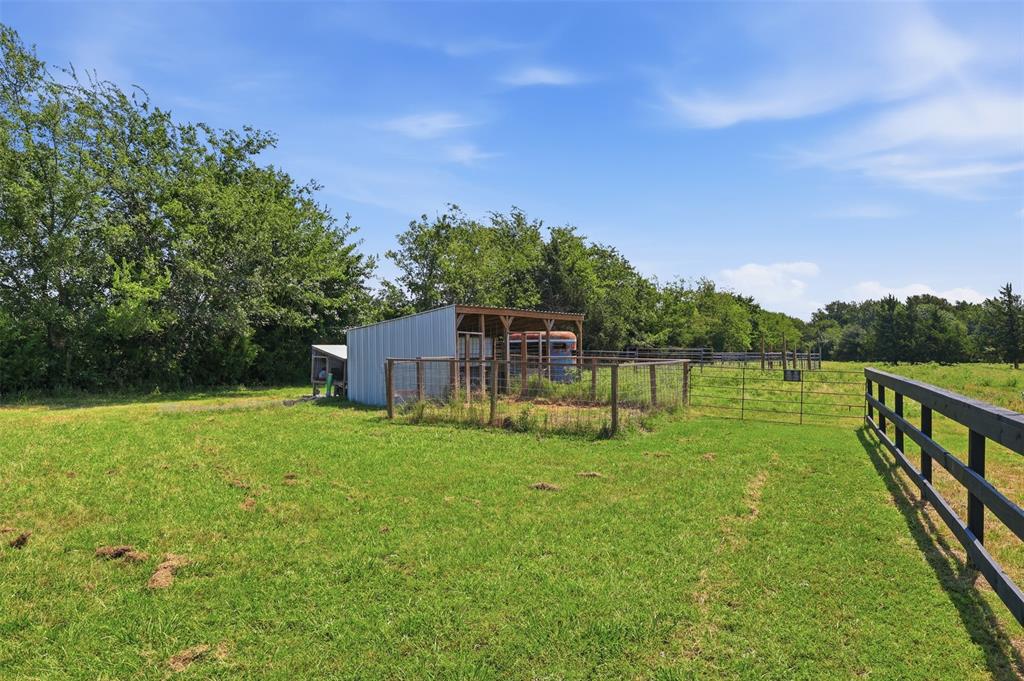 3344 County Road 3512 - Photo 31