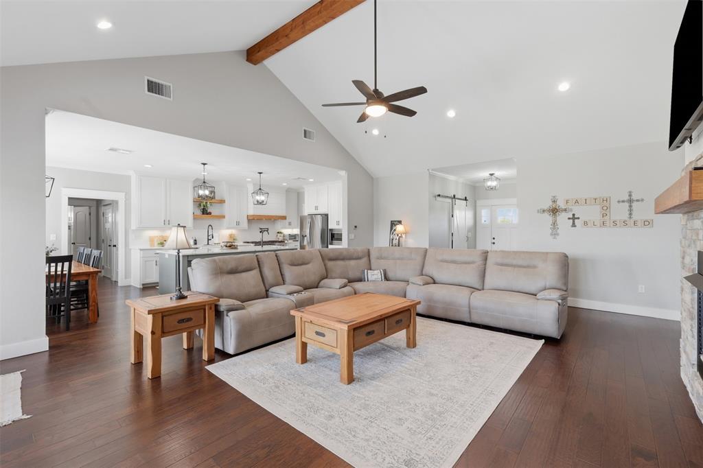 3344 County Road 3512 - Photo 4