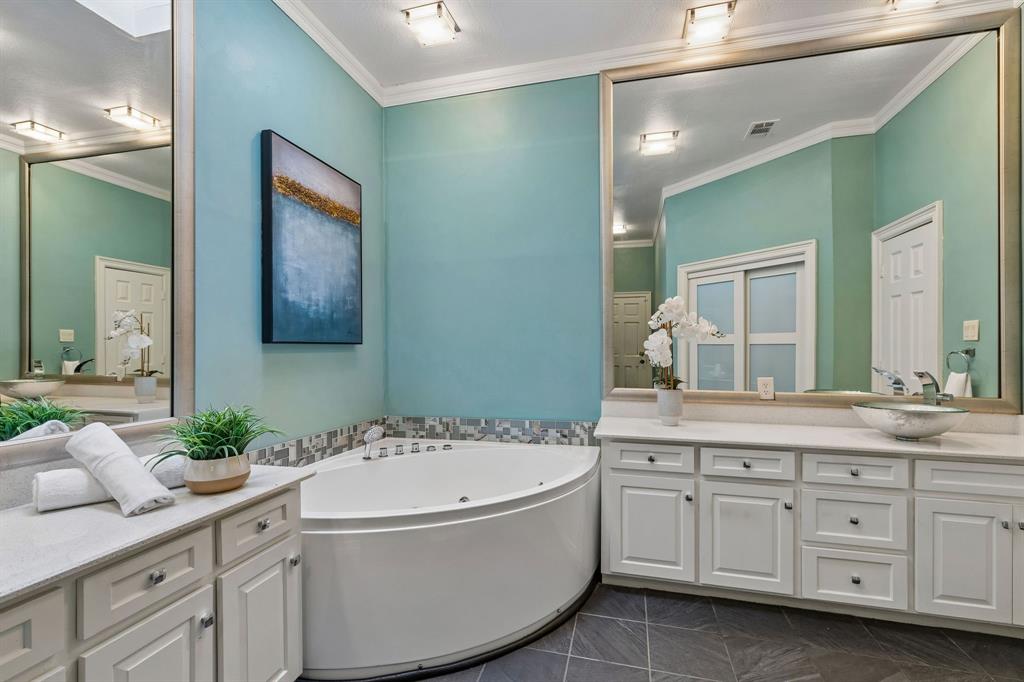 9006 Windy Crest Drive - Photo 10