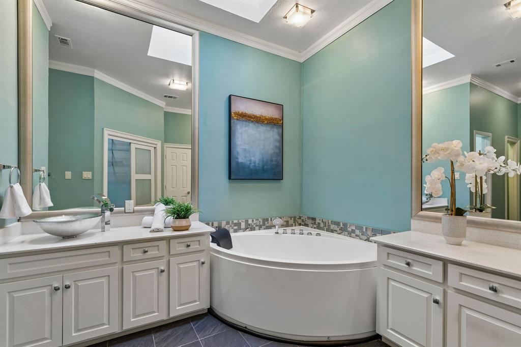 9006 Windy Crest Drive - Photo 11