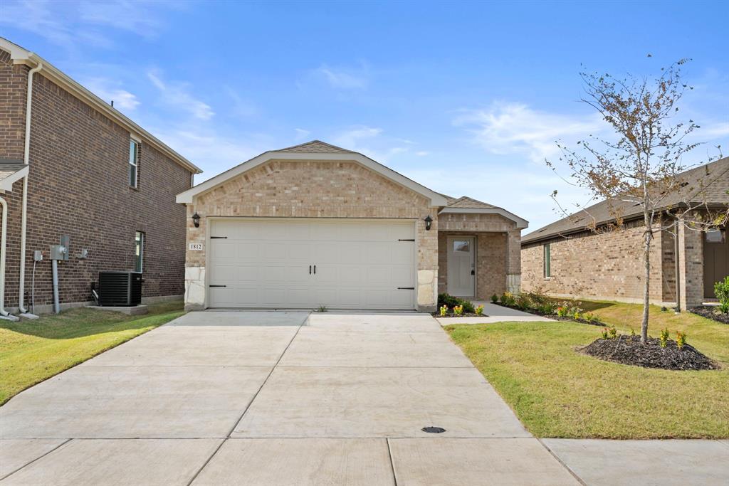 1812 Potomac Lane - Photo 2