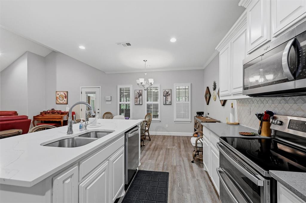 709 W Lamberth Road - Photo 12