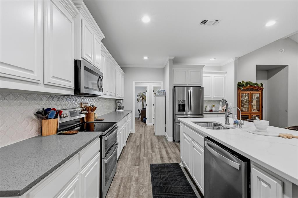 709 W Lamberth Road - Photo 14