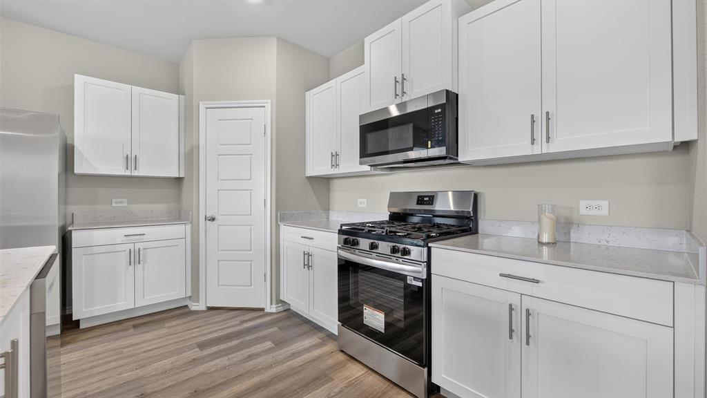 1504 SHELDON Drive - Photo 2