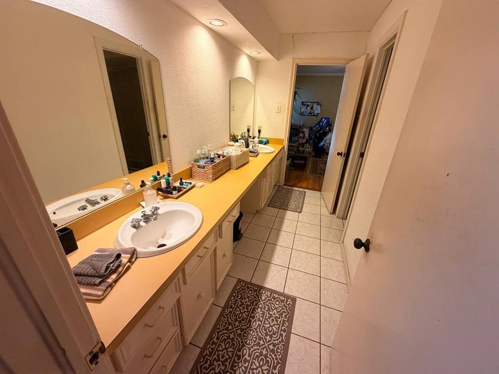 301 San Mateo Court - Photo 17