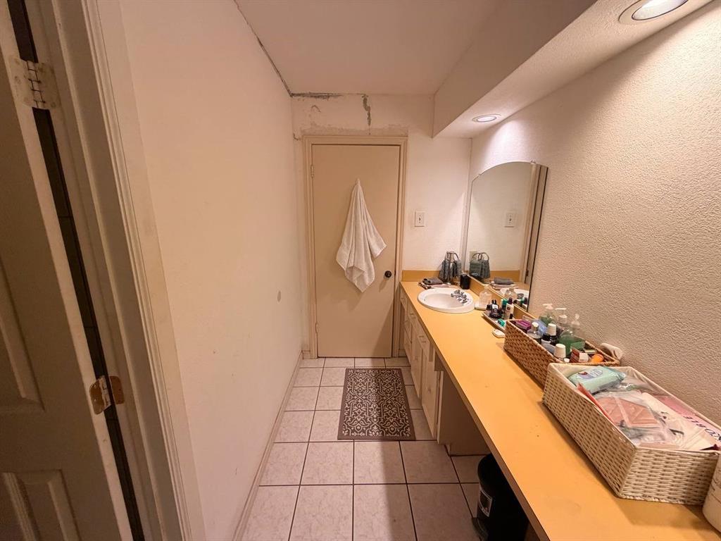 301 San Mateo Court - Photo 20