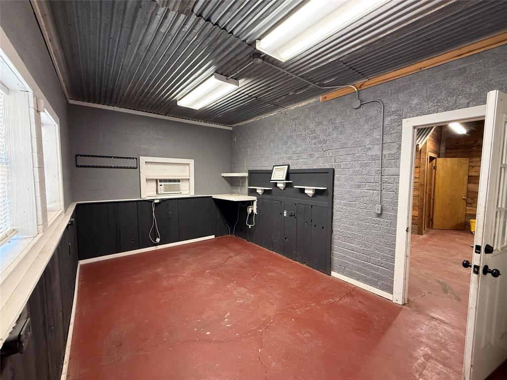 1604 Fisk Avenue - Photo 4