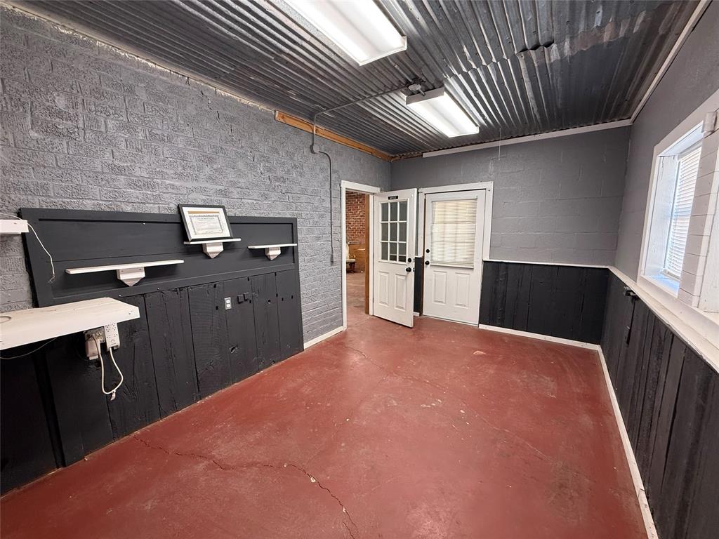 1604 Fisk Avenue - Photo 5
