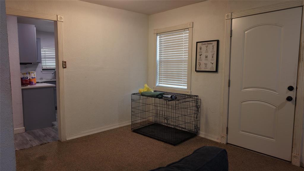 2536 Jennings Avenue - Photo 5