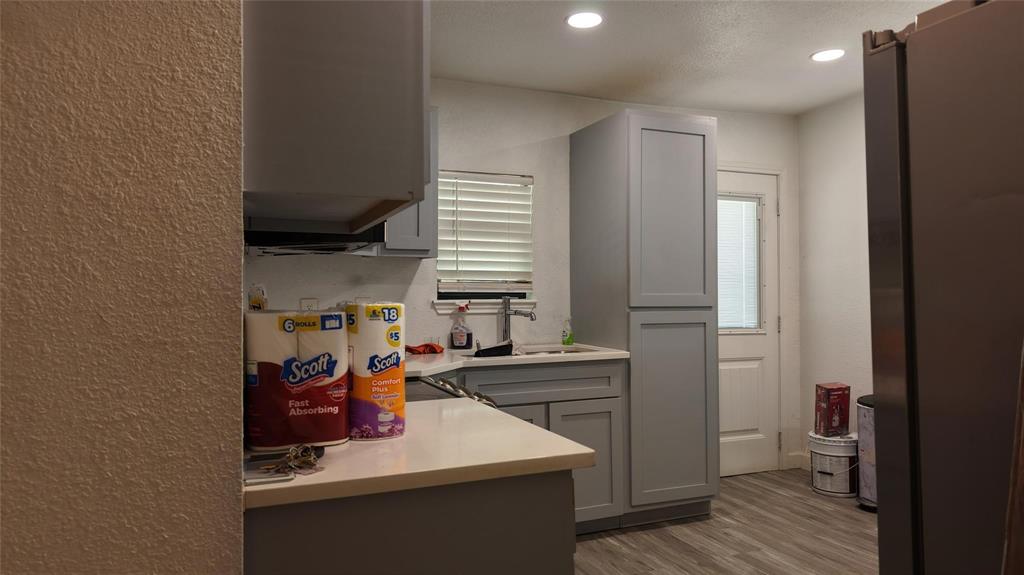 2536 Jennings Avenue - Photo 6