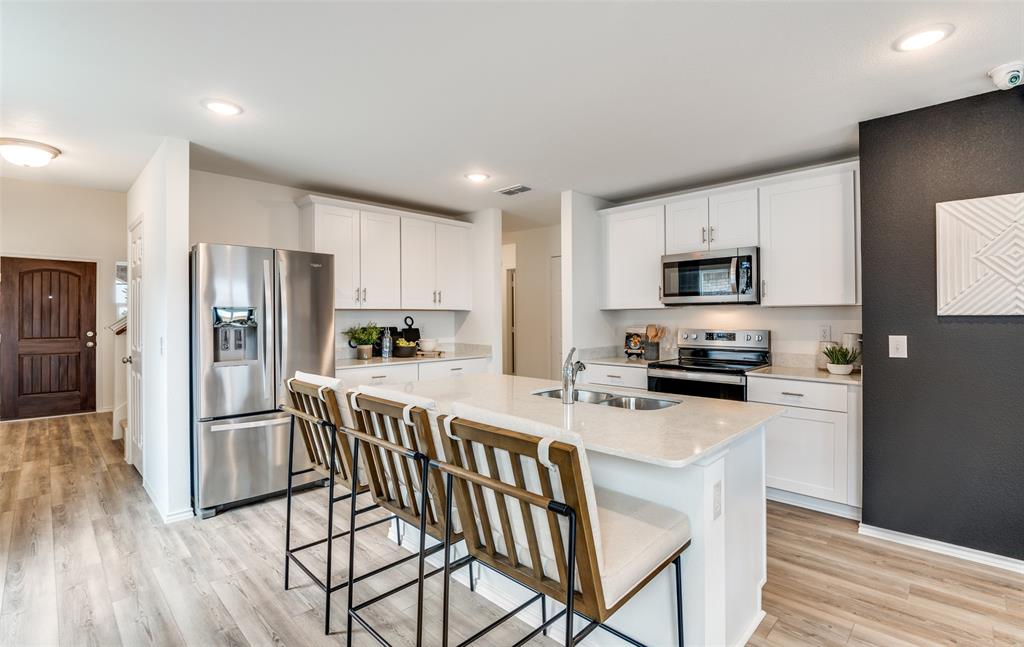 2441 Limerick Drive - Photo 4