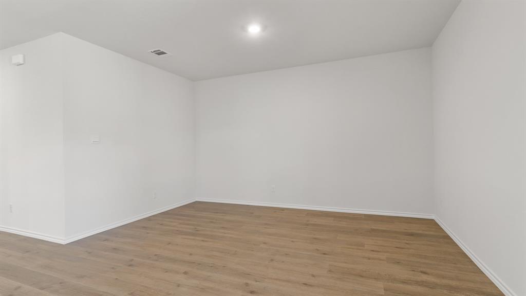 324 Ridan Drive - Photo 3