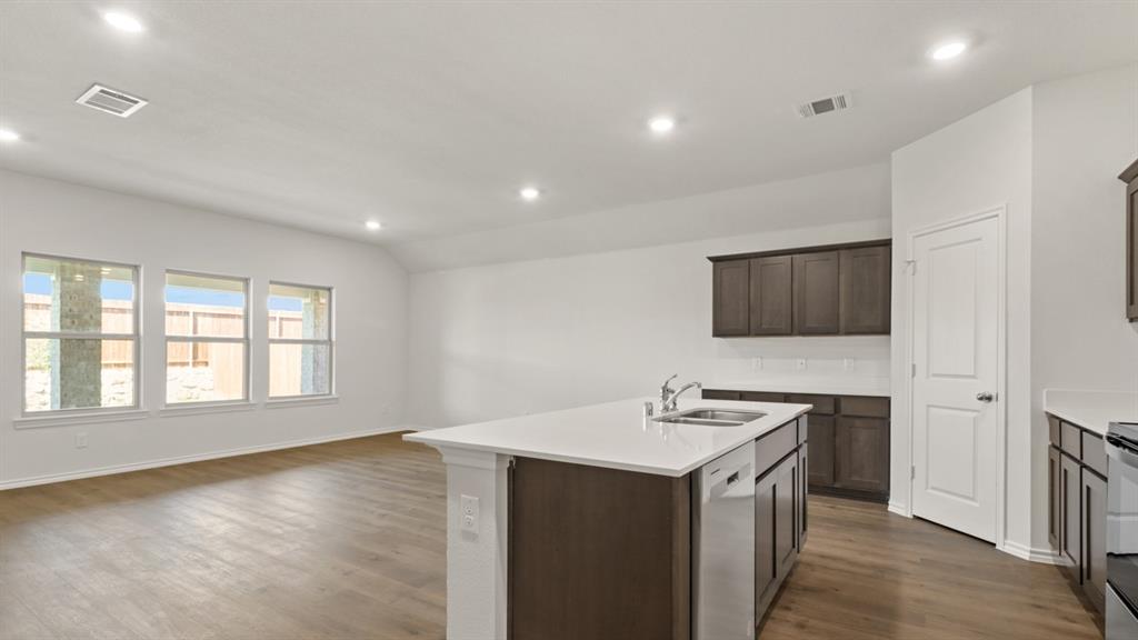 324 Ridan Drive - Photo 8