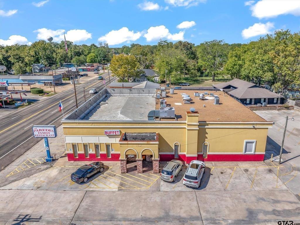 304 W Broad Street - Photo 1