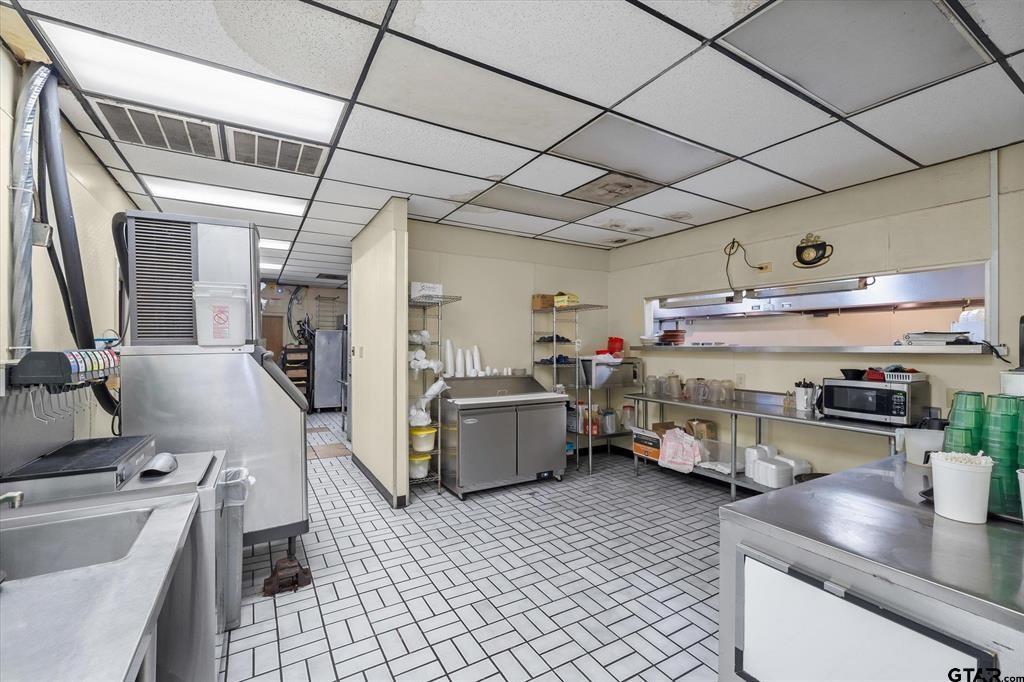 304 W Broad Street - Photo 39